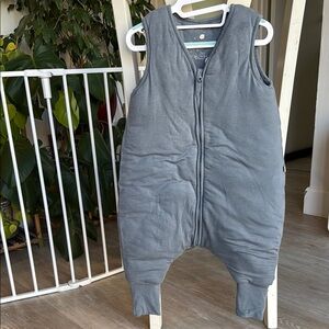 Gunamuna Footie Sleep Sack in Hush